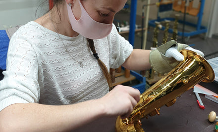 [Portrait d'artisan] Graveuse chez Henri SELMER Paris